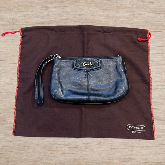 Coach Black Leather Wristlet Purse with Dust Bag Vintage Y2K Designer - Picture 1 of 4